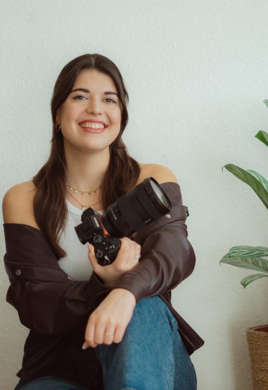 Hi, ich bin's Mel! Fotografin für Paare, Familien und Schwangere in NRW :)